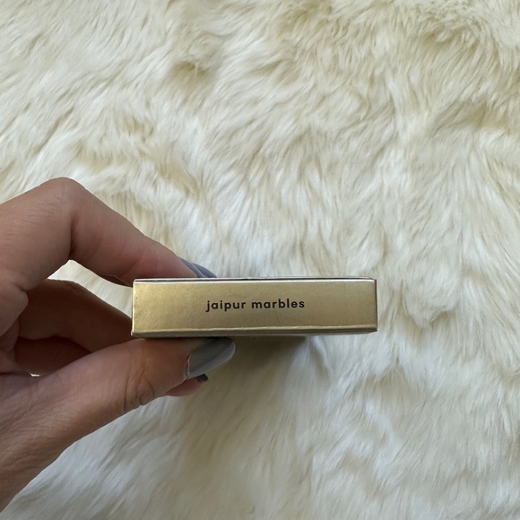 CODE 8 iconclast eyeshadow palette - Picture 4 of 6